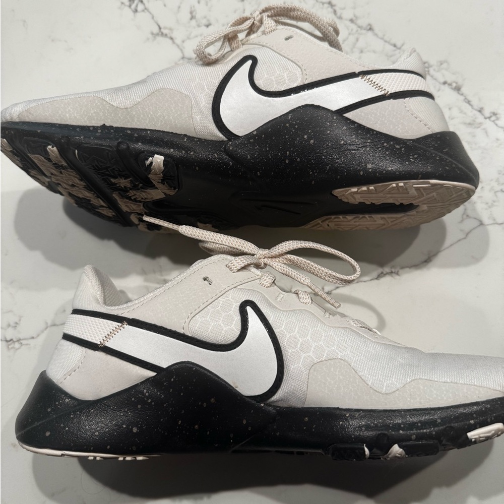 Nike Black and White Athletic Shoes